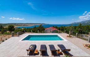Gorgeous Home In Rovanjska With House Sea View